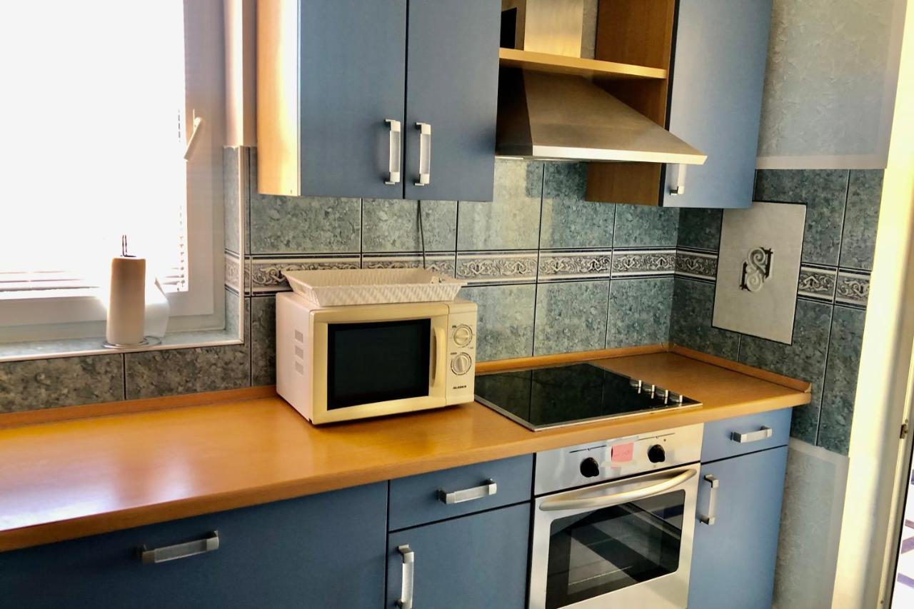 Villa Latina With 6 Apartments And A Shared Pool Вир Екстер'єр фото