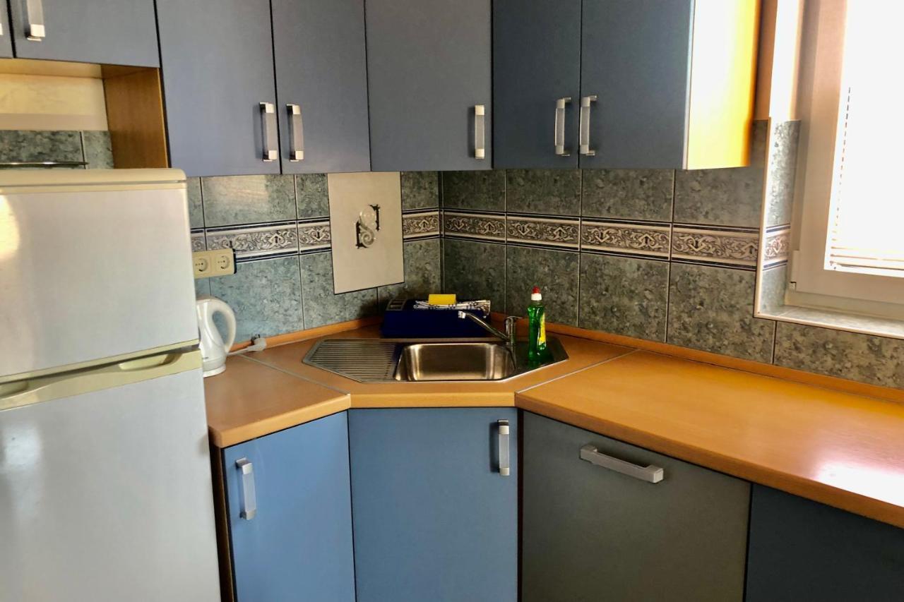 Villa Latina With 6 Apartments And A Shared Pool Вир Екстер'єр фото