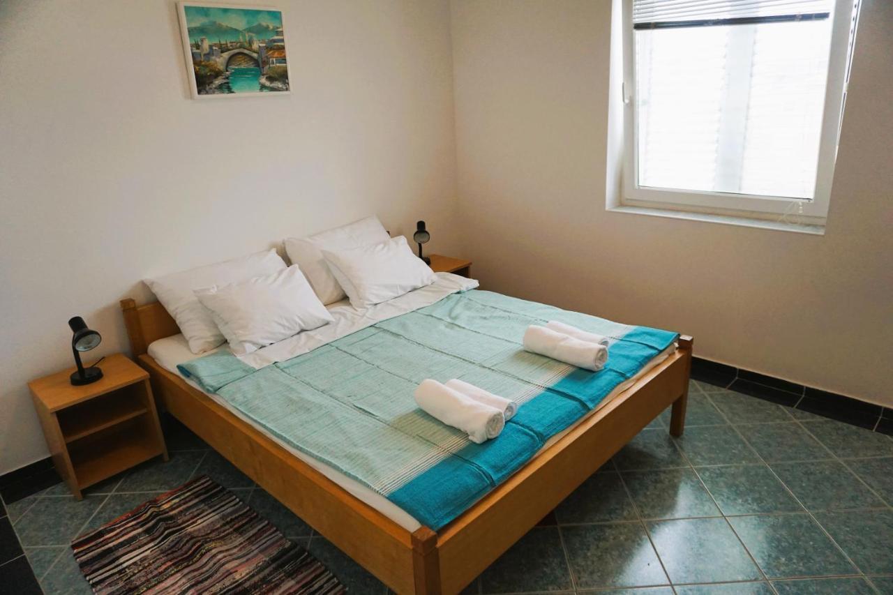 Villa Latina With 6 Apartments And A Shared Pool Вир Екстер'єр фото